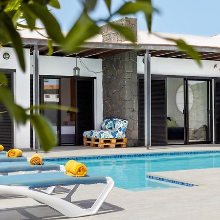 3 Bedroom Villa With Private Pool Close To Papagayo Beach Playa Blanca  Eksteriør billede